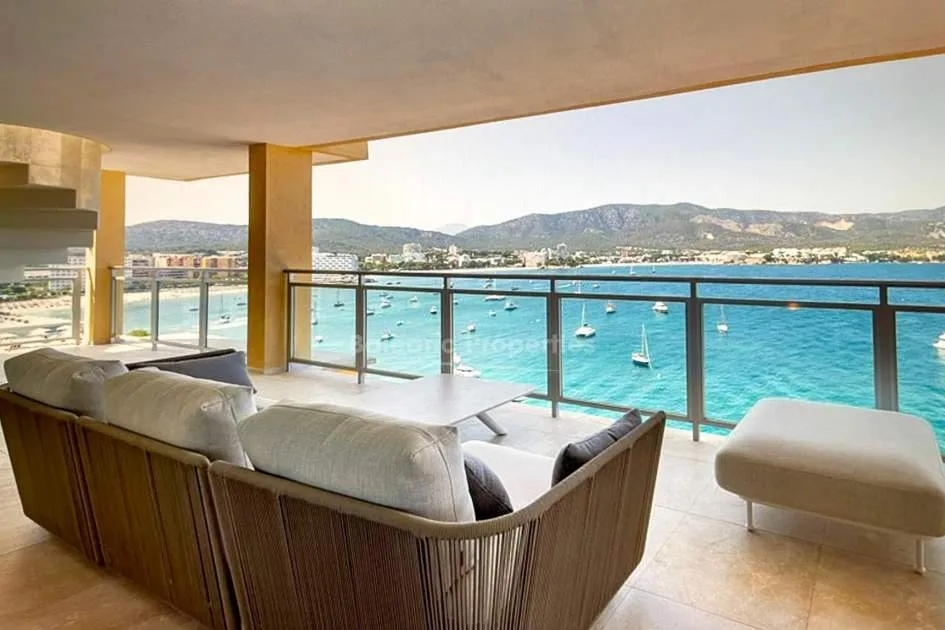 Incredible front line penthouse apartment for sale in Torrenova, Mallorca