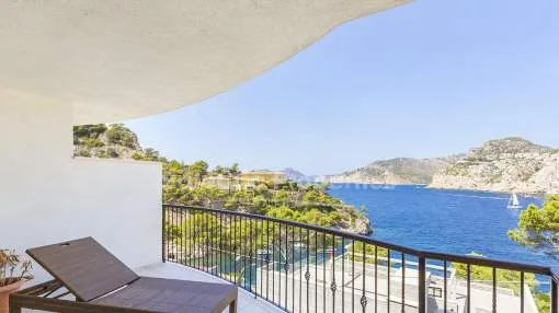 Sea view apartment with community pool for sale in Puerto Andratx, Mallorca