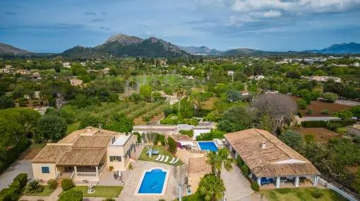 Two houses with 2 pools, mountain views and old vacation rental license in a quiet location near Pollensa
