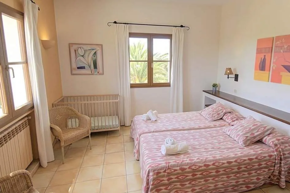 Beautiful country villa with all the comforts in Cala Serena