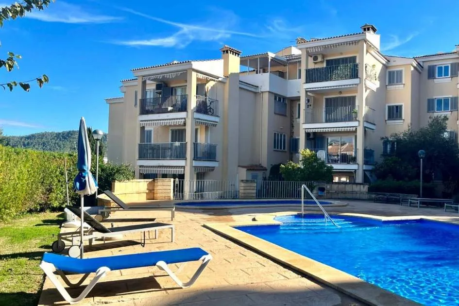 Nice apartment within walking distance to downtown Santa Ponsa and the beach
