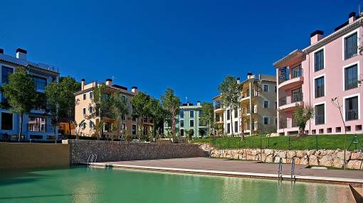 Garden apartment in a new gated community
Garden apartment in a new gated community