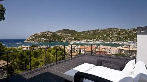 Modern villa above the harbour of Port Andratx
Modern villa above the harbour of Port Andratx