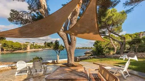 Villa in 1st sea line with direct access to the sea
Villa in 1st sea line with direct access to the sea