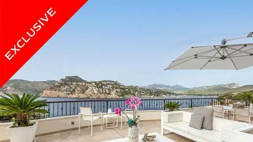 Penthouse with sea access and stunning views
Penthouse with sea access and stunning views