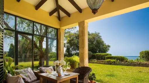 Historic country estate with beautiful views
Historic country estate with beautiful views