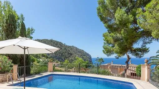 Mediterranean villa with sea views in prime location in Camp de Mar
Mediterranean villa with sea views in prime location in Camp de Mar