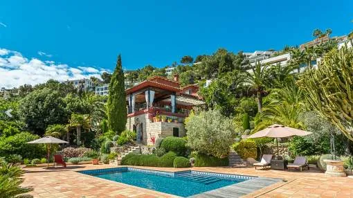 Sea view villa with lovely garden in Son Vida - Palma de Mallorca
Sea view villa with lovely garden in Son Vida - Palma de Mallorca