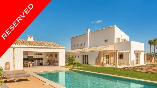 Stylish new-build finca with pool near Santanyi
Stylish new-build finca with pool near Santanyi