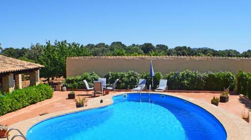Country house with privacy and beautiful views
Country house with privacy and beautiful views