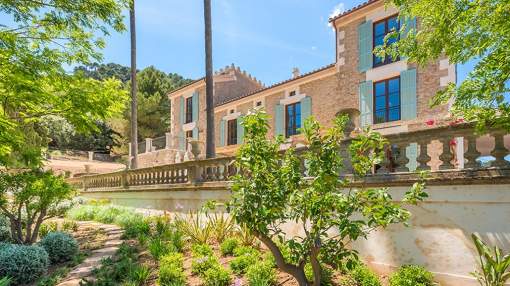 Emblematic country estate in Valldemossa
Emblematic country estate in Valldemossa