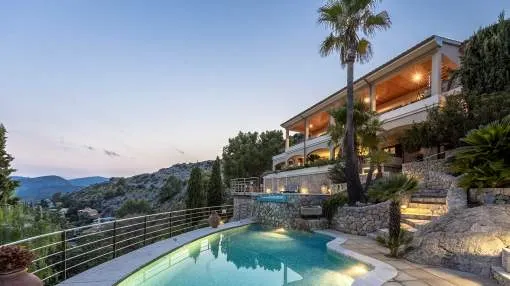 Beautiful luxury villa with panoramic views in Puerto Pollensa
Beautiful luxury villa with panoramic views in Puerto Pollensa