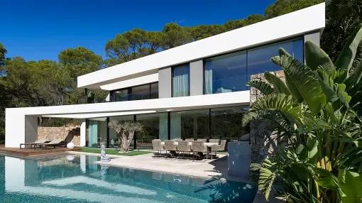 Modern designer villa in walking distance
Modern designer villa in walking distance