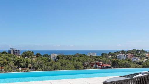 Outstanding villa with sea views
Outstanding villa with sea views