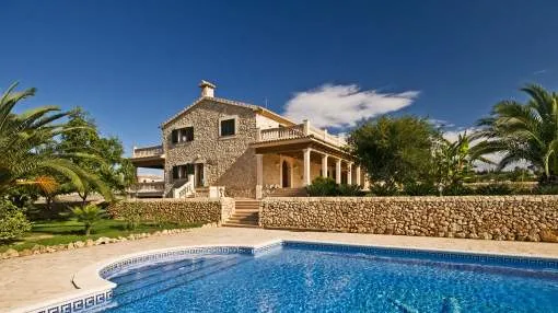 Traditional stone-country house in romantic surroundings in Lloret de Vista Alegre
Traditional stone-country house in romantic surroundings in Lloret de Vista Alegre