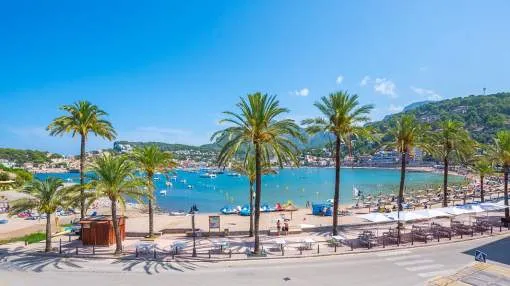 Unique sea front villa in the Port of Sóller
Unique sea front villa in the Port of Sóller