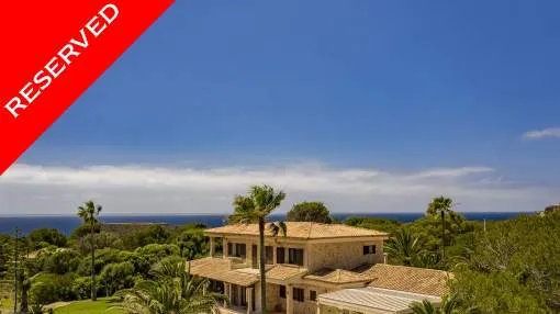 Finca in first sea line with dream view
Finca in first sea line with dream view