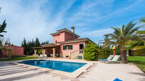 Lovely country home close to the village in Biniali Lovely country home close to the village in Biniali
