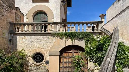 Outstanding town house with stunning views Outstanding town house with stunning views
