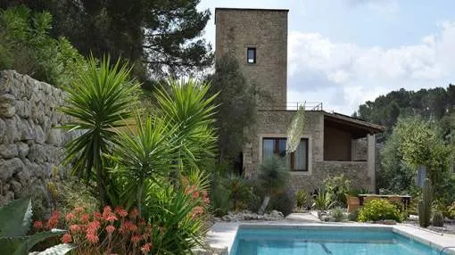 Wonderful country house with stunning views of the village Wonderful country house with stunning views of the village
