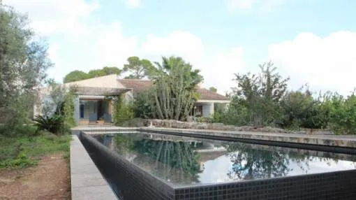 Modern finca with separate guest house on a large plot in a quiet are