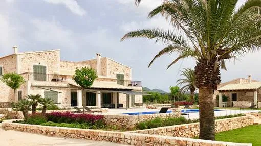 Completely self-sufficient new finca in beautiful surroundings Completely self-sufficient new finca in beautiful surroundings