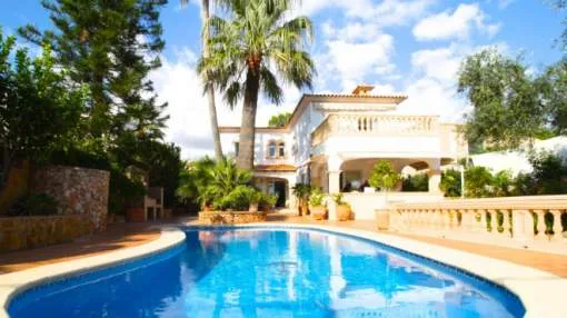 Exquisite sea view villa in 2nd sea line Exquisite sea view villa in 2nd sea line