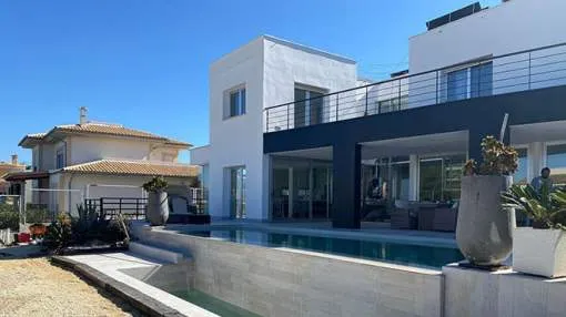 Modern villa in the south with vacation rental license Modern villa in the south with vacation rental license