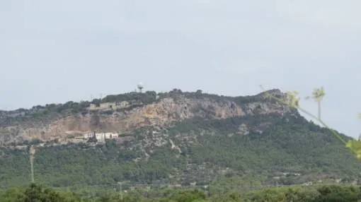 Building plot in the South with magnificent view over the mountains Building plot in the South with magnificent view over the mountains