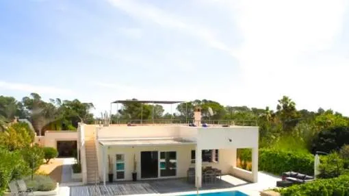 Modern villa with perpetual holiday rental license Modern villa with perpetual holiday rental license