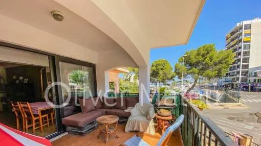 
                    FLAT WITH TERRACE NEXT TO CLUB NAUTICO ARENAL
                