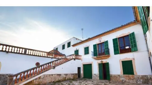 POSSESSIO" OF THE XIX CENTURY FOR SALE WITH MANY POSSIBILITIES
POSSESSIO" OF THE XIX CENTURY FOR SALE WITH MANY POSSIBILITIES