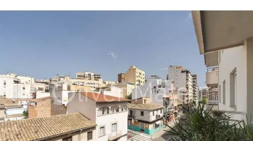 
                    OPPORTUNITY: FLAT WITH PARKING SPACE IN SANTA CATALINA
                