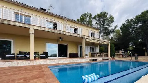 Spectacular traditional villa with panoramic sea views in Palmanova Spectacular traditional villa with panoramic sea views in Palmanova