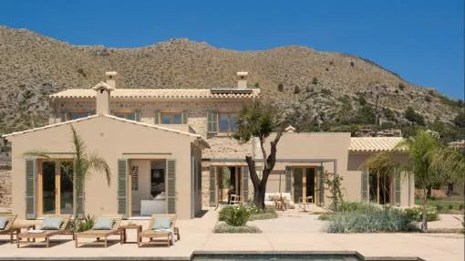 Stunning finca with mountain views in Pollença Stunning finca with mountain views in Pollença
