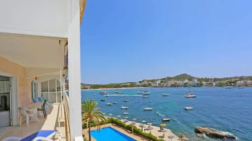 First line apartment with beautiful sea views in Santa Ponsa