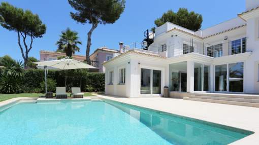 Modern villa with sea views in Nova Santa Ponsa Modern villa with sea views in Nova Santa Ponsa