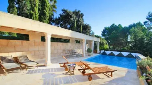 Elegant sandstone villa on the golf course in Son Vida Elegant sandstone villa on the golf course in Son Vida
