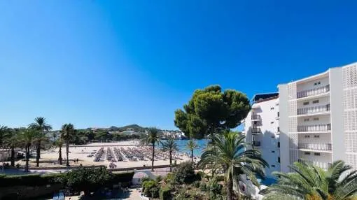 First line sea view apartment in Santa Ponsa