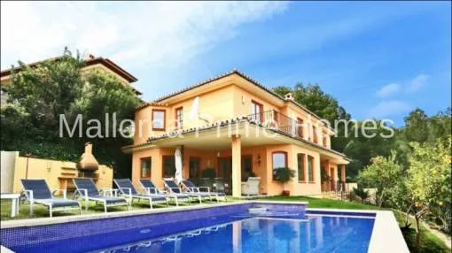 Charming villa with panoramic views in Bendinat Charming villa with panoramic views in Bendinat