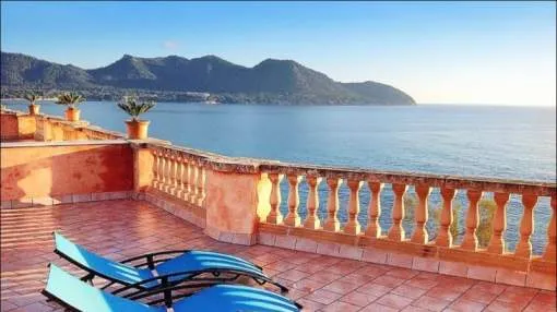 Outstanding penthouse with impressive sea views in Port Verd Outstanding penthouse with impressive sea views in Port Verd