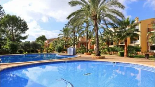 Elegant apartment with private garden in Santa Ponsa