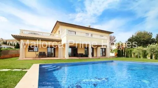 Modern luxury villa with sea view in Nova Santa Ponsa Modern luxury villa with sea view in Nova Santa Ponsa