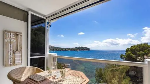 Modern apartment with impressive sea views in Santa Ponsa