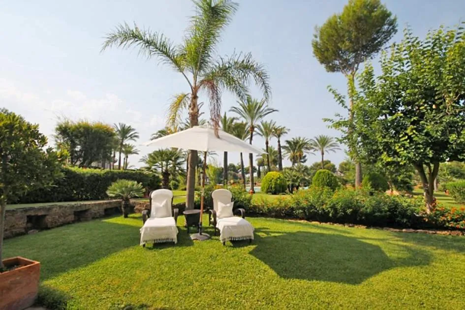 Luxury garden-apartment in Nova Santa Ponsa