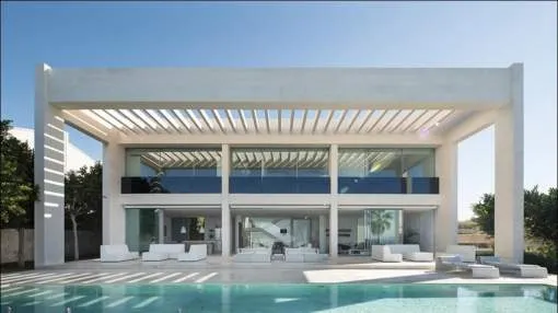 Luxury villa directly on the beach of Son Veri Nou Luxury villa directly on the beach of Son Veri Nou