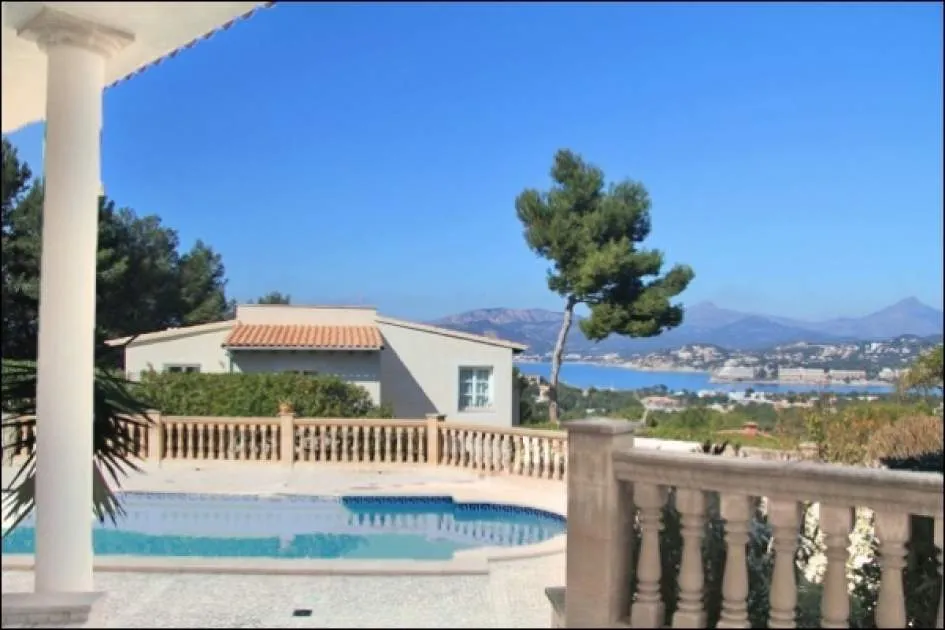 Elegant Mediterranean style sea view villa in Nova Santa Ponsa