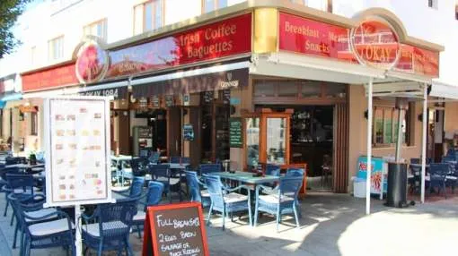 Café-bar in the main touristic area of Santa Ponsa Café-bar in the main touristic area of Santa Ponsa