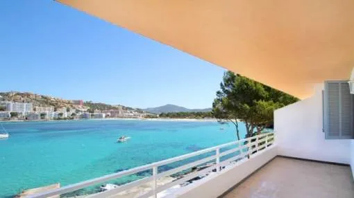 Frontline apartment with direct access to the sea in Santa Ponsa