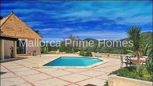 Finca with panoramic views in idyllic location in Port d'Andratx